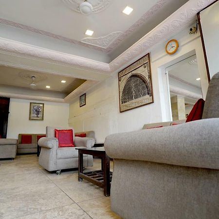 Hotel Royal Ahmedabad Exterior photo